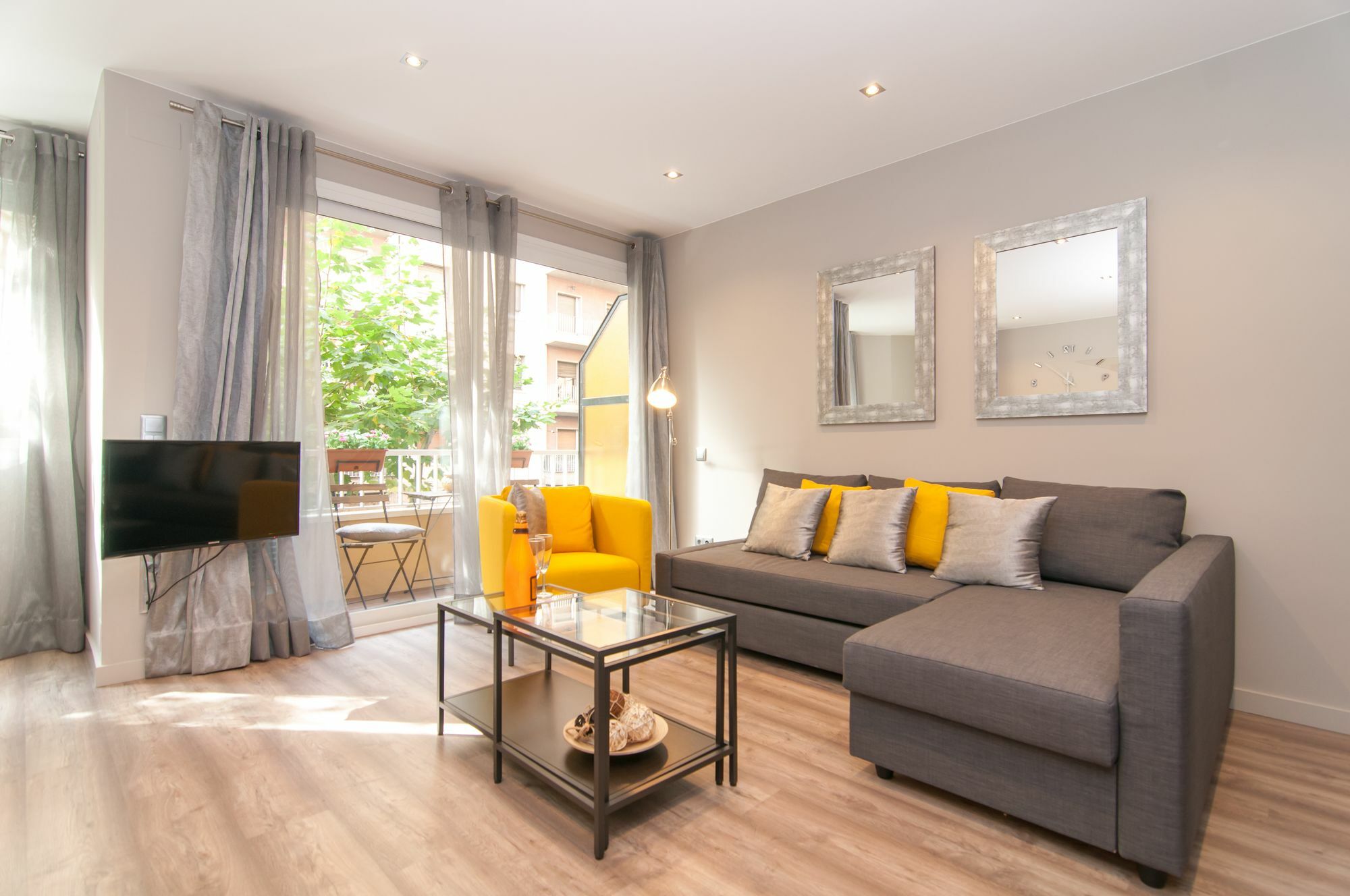 Montaber Apartments - Sagrada Familia Apartment Barcelona